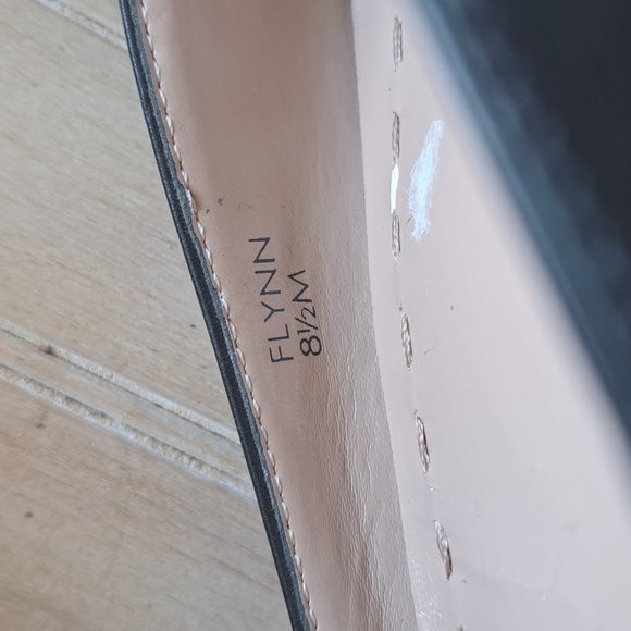 Tahari “Flynn” Black Leather High Heel Pumps Stiletto CLASSY Minimalistic - Picture 9 of 12